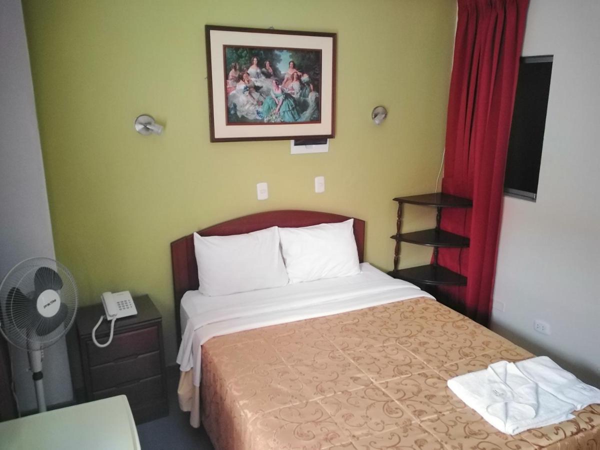 Hotel Plaza Bolognesi 344 Trujillo Kültér fotó