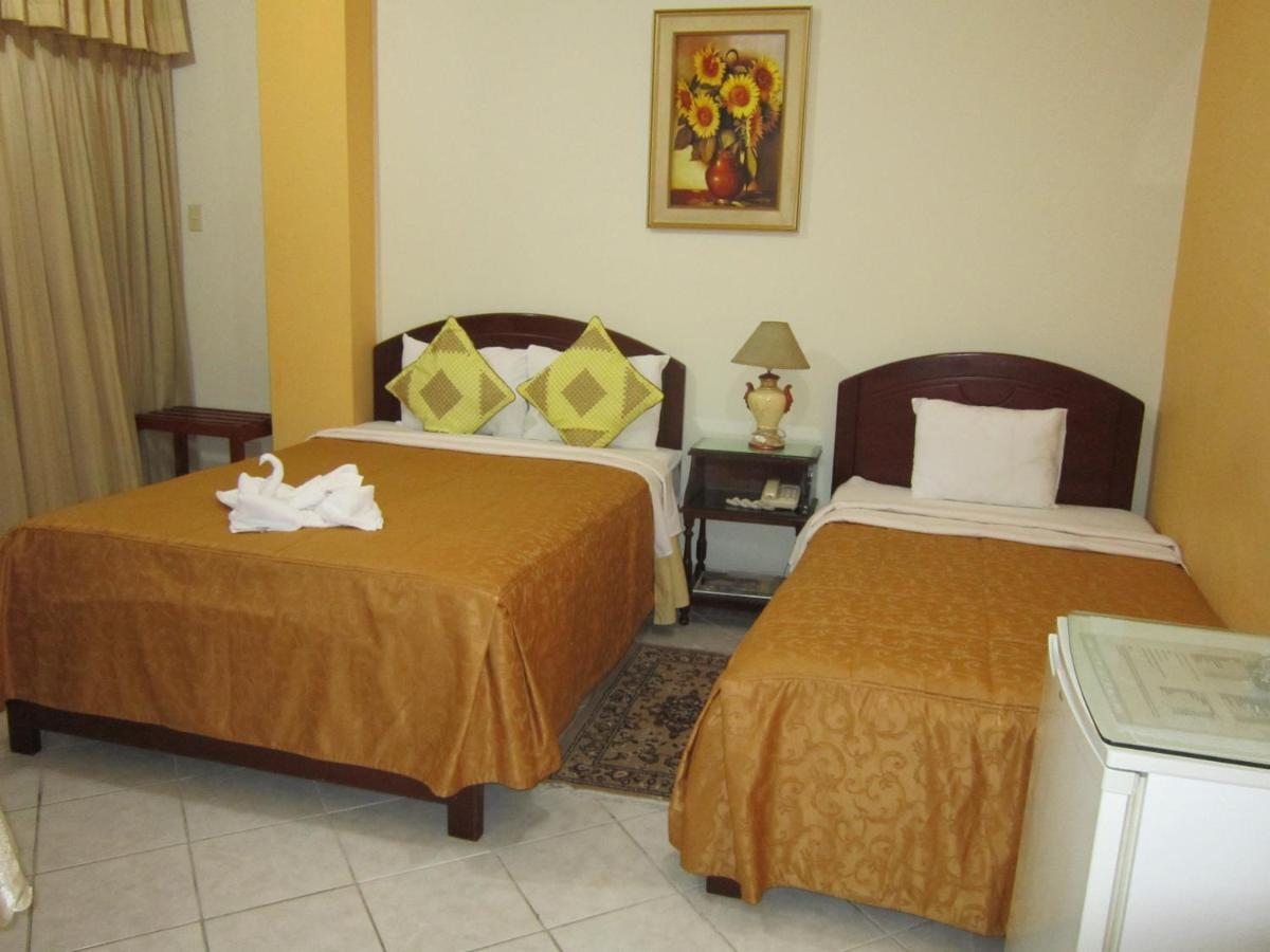 Hotel Plaza Bolognesi 344 Trujillo Kültér fotó