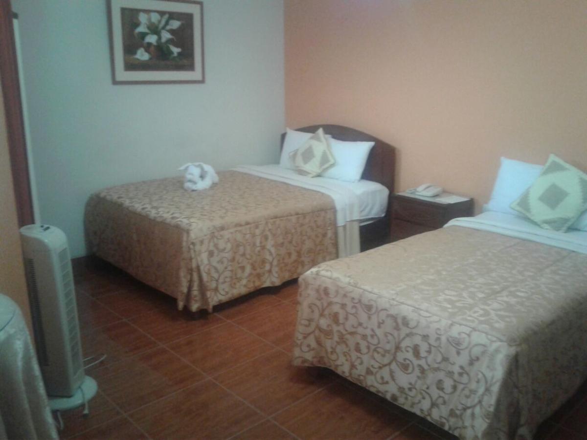 Hotel Plaza Bolognesi 344 Trujillo Kültér fotó