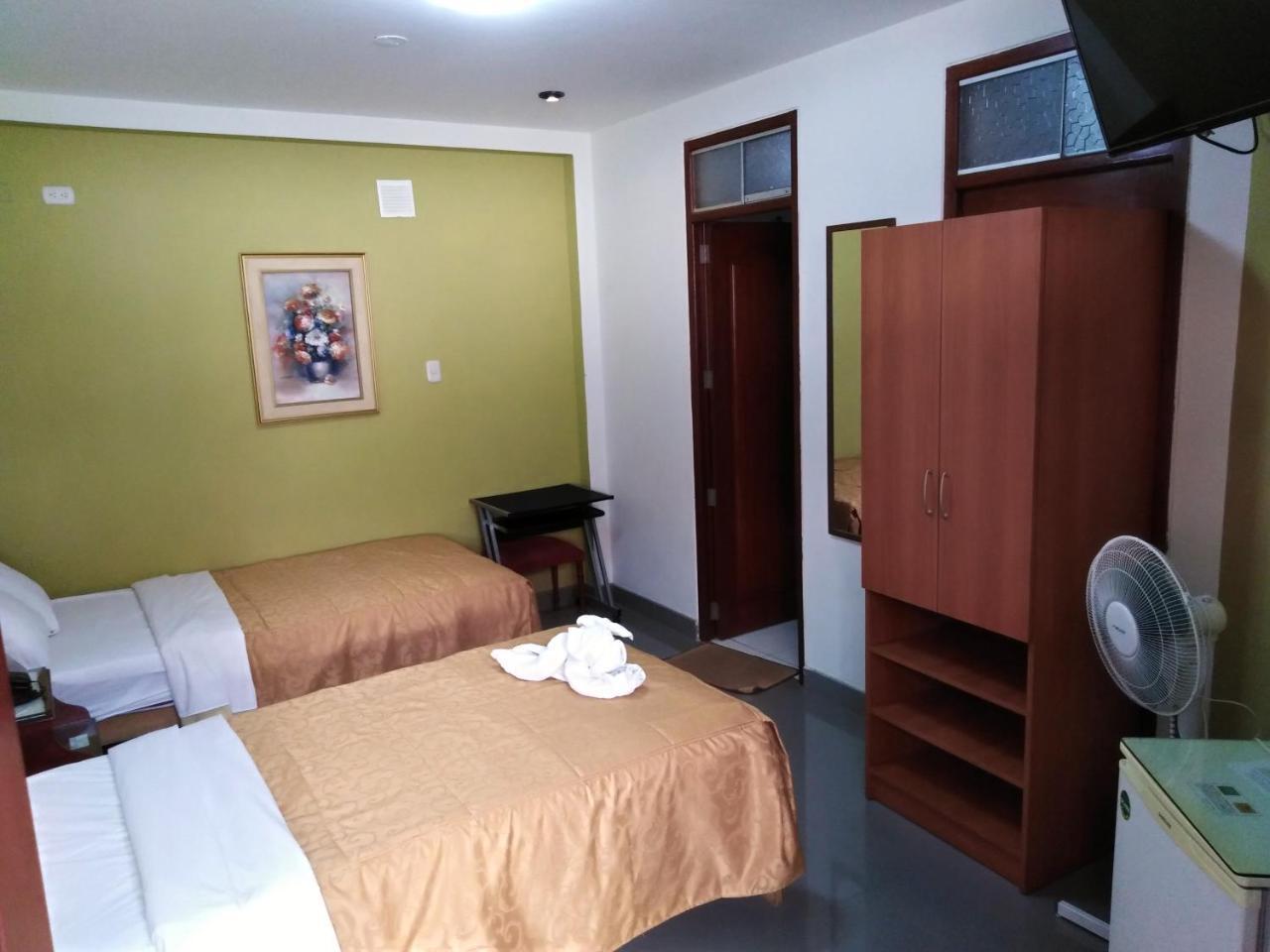 Hotel Plaza Bolognesi 344 Trujillo Kültér fotó