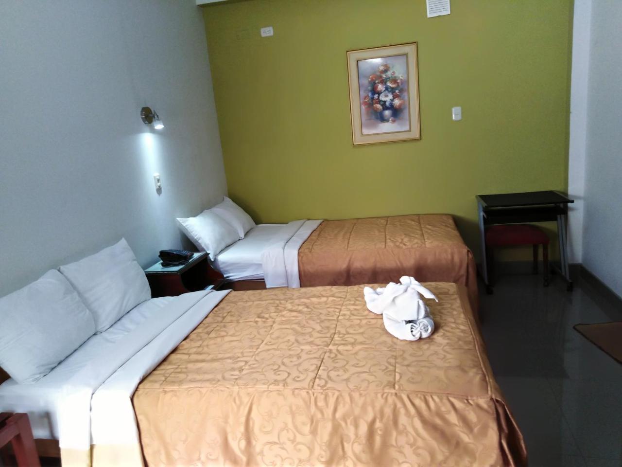 Hotel Plaza Bolognesi 344 Trujillo Kültér fotó